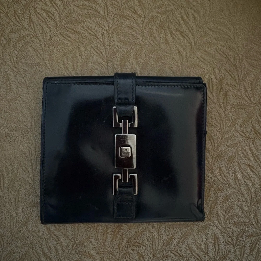 Gucci Jackie Vintage Leather Wallet with Silver Hardware - Picture 2 of 10